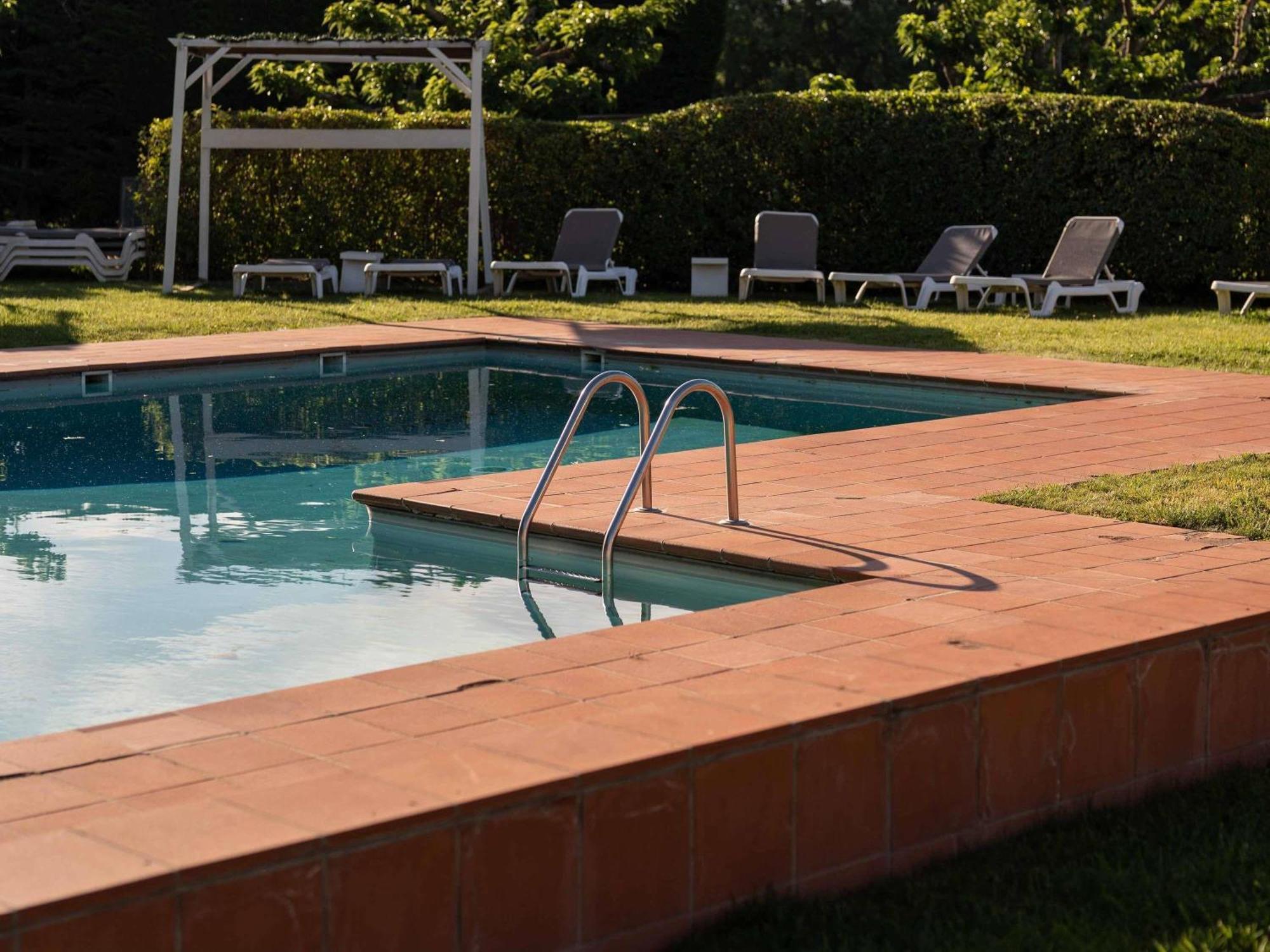 Mercure Aix-En-Provence Sainte-Victoire Châteauneuf-le-Rouge Exterior photo